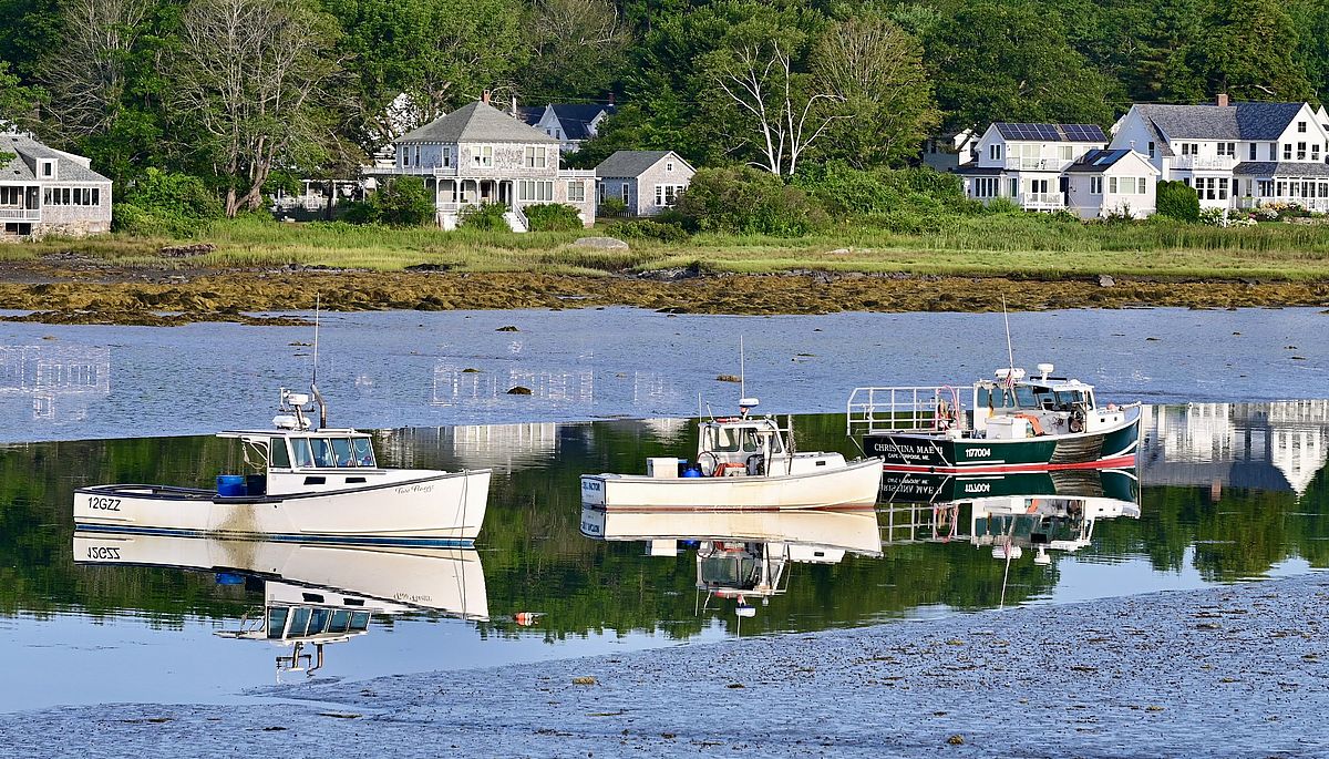 Always Pleasant at Cape Porpoise: Photo by Robert Dennis
