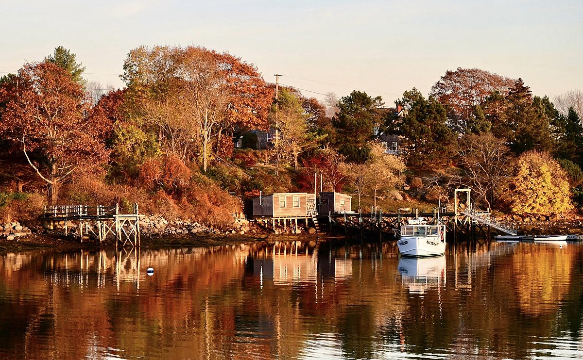 Colors of late autumn in Cape Porpoise