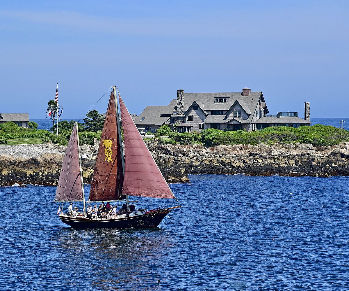 Walker’s Point: Photo by Robert Dennis